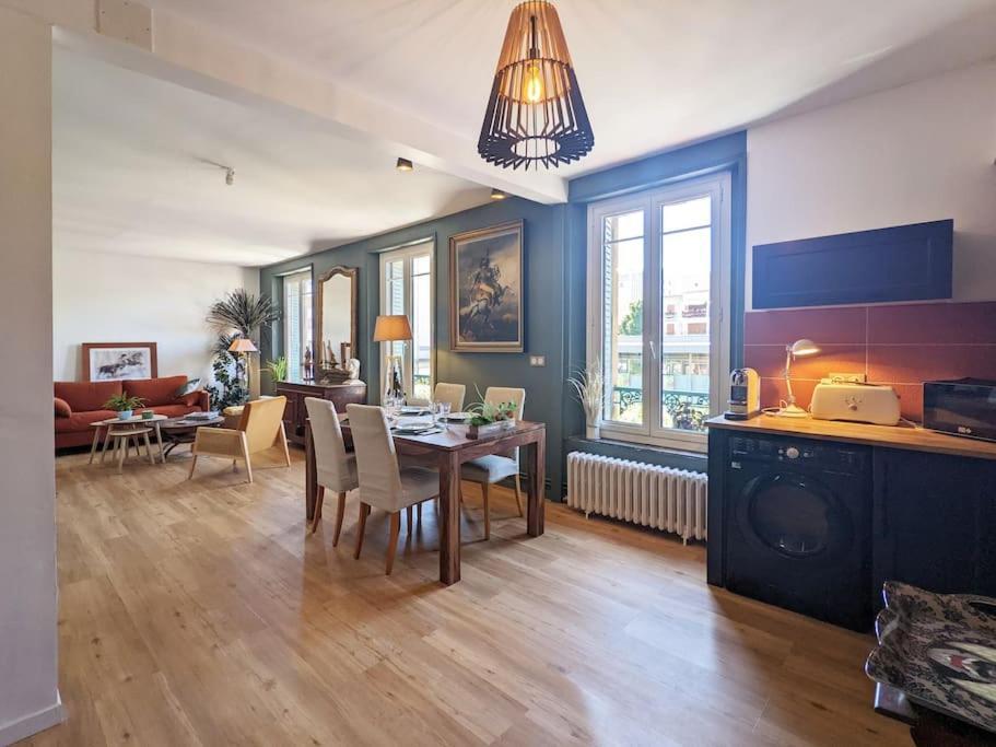Appartement L'Ideal Hyper Centre-Ville Charleville-Mezieres Ngoại thất bức ảnh